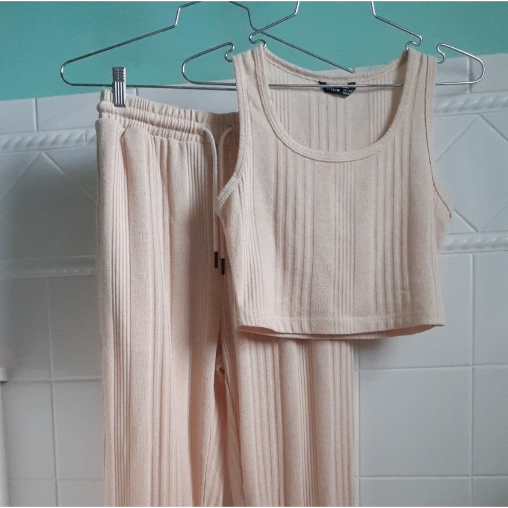 Cream Jogger Set - Picture 5 of 5